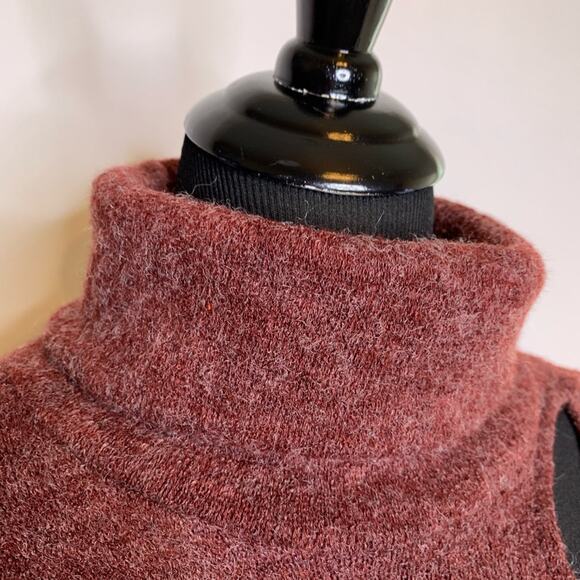 143 Story by Line Up maroon angora blend cut out sweater size Small - Picture 6 of 12